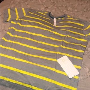 Lululemon mens t-shirt